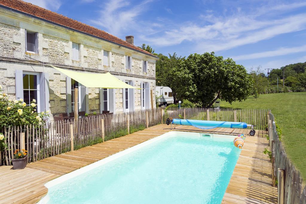 Вилла Demeure D'Alienor Saint-Thomas-de-Conac Экстерьер фото